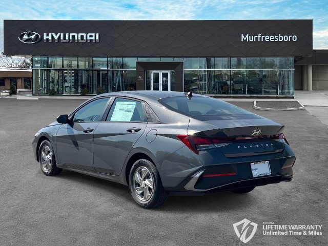New 2026 Hyundai Elantra SE FWD image 6