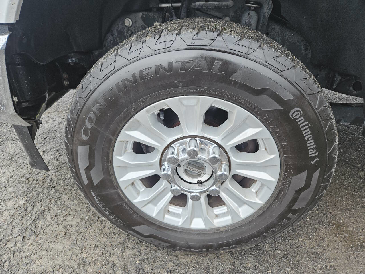 Used 2022 Ford F250 XL w/ STX Appearance Package image 3