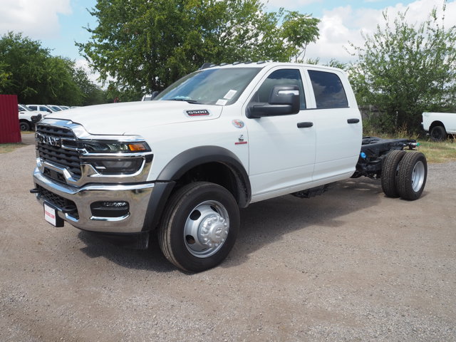 New 2026 RAM 5500 Tradesman w/ Chrome Appearance Group image 2