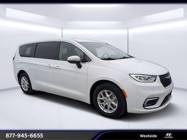 Used 2023 Chrysler Pacifica Touring-L