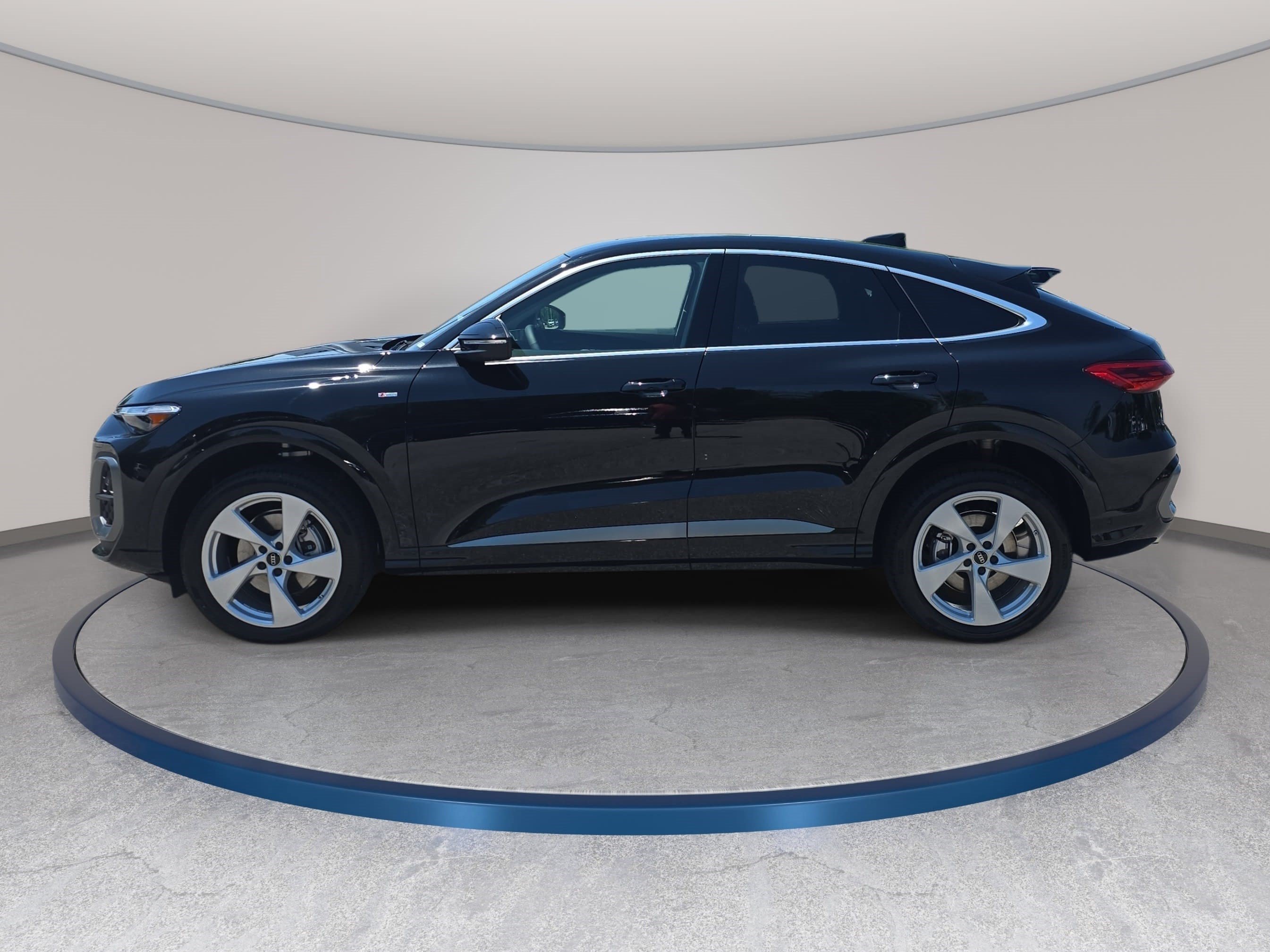 New 2026 Audi Q5 Premium Plus AWD/4WD image 7