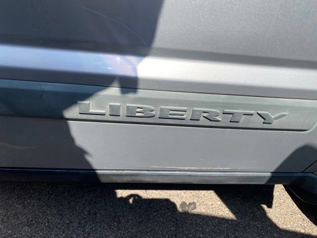 Used 2010 Jeep Liberty Sport w/ Popular Equipment Group AWD/4WD image 20