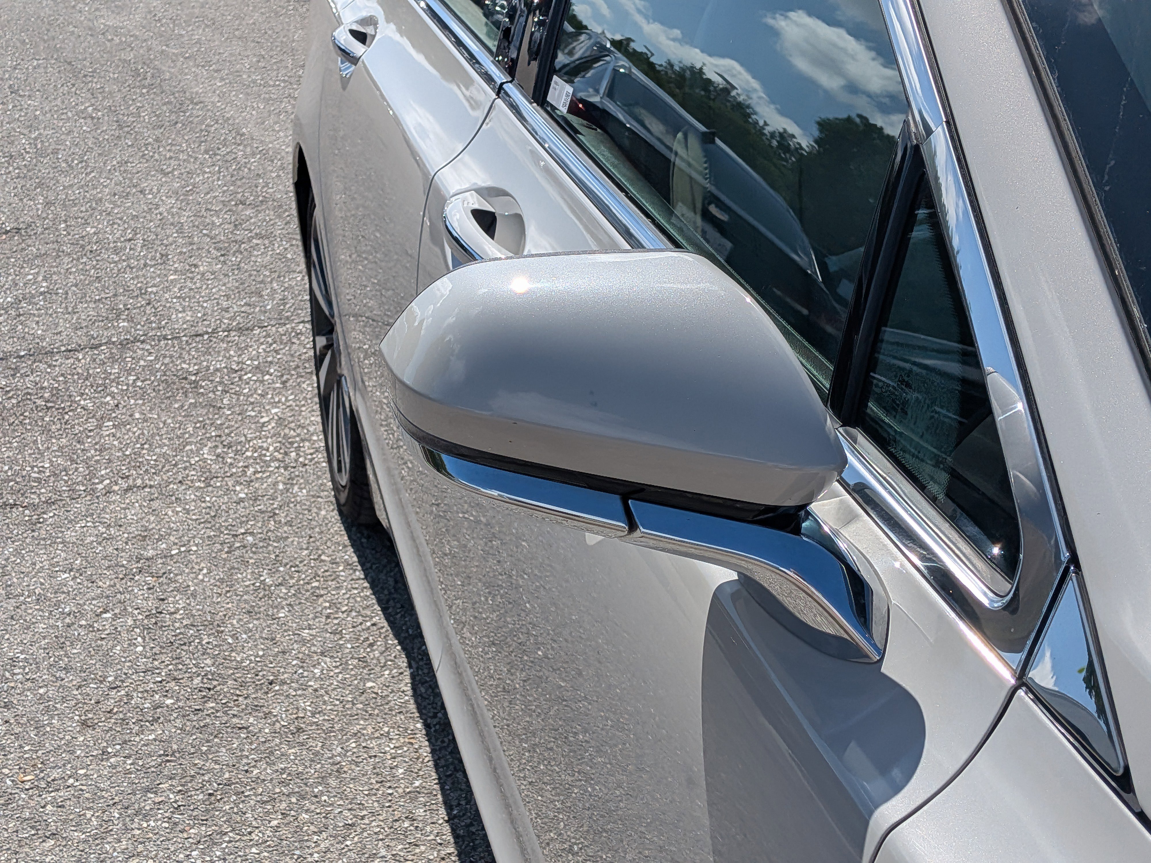 Used 2019 Lincoln MKZ Reserve FWD image 12