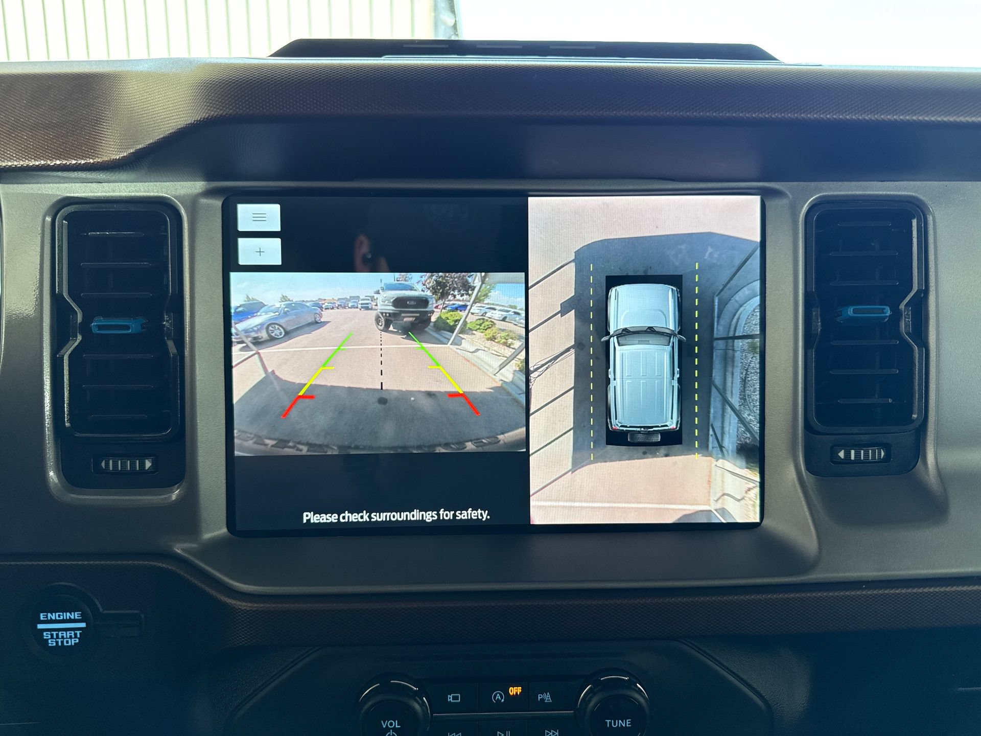 Used 2023 Ford Bronco Outer Banks w/ Sasquatch Package AWD/4WD image 9