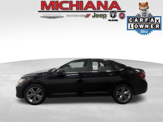 Used 2024 Volkswagen Jetta SE