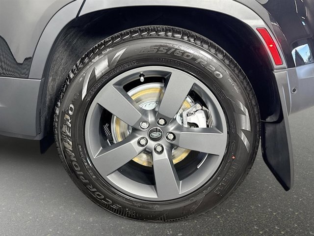 Used 2025 Land Rover Defender 110 S image 33