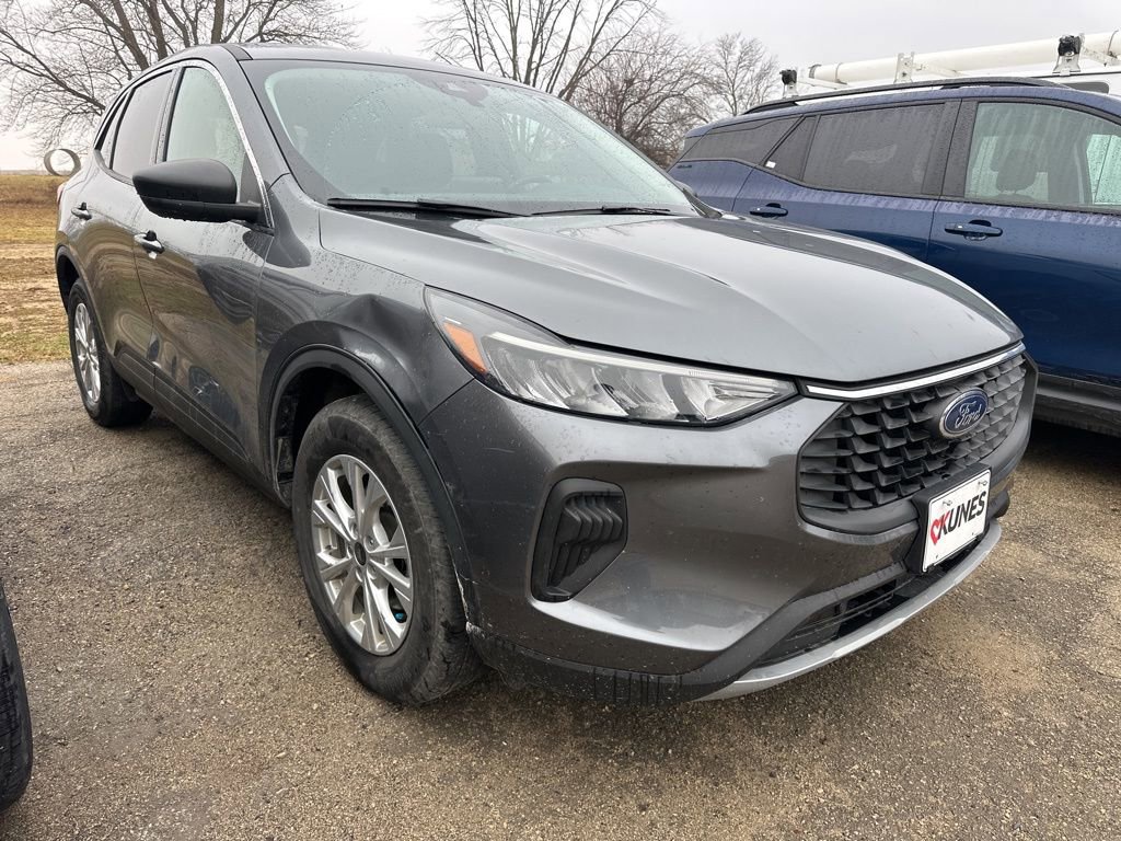 Used 2023 Ford Escape Active image 7