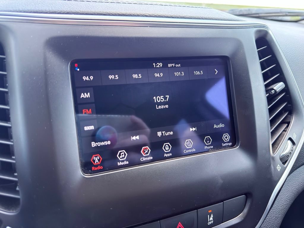 Used 2021 Jeep Cherokee Latitude Lux FWD image 7