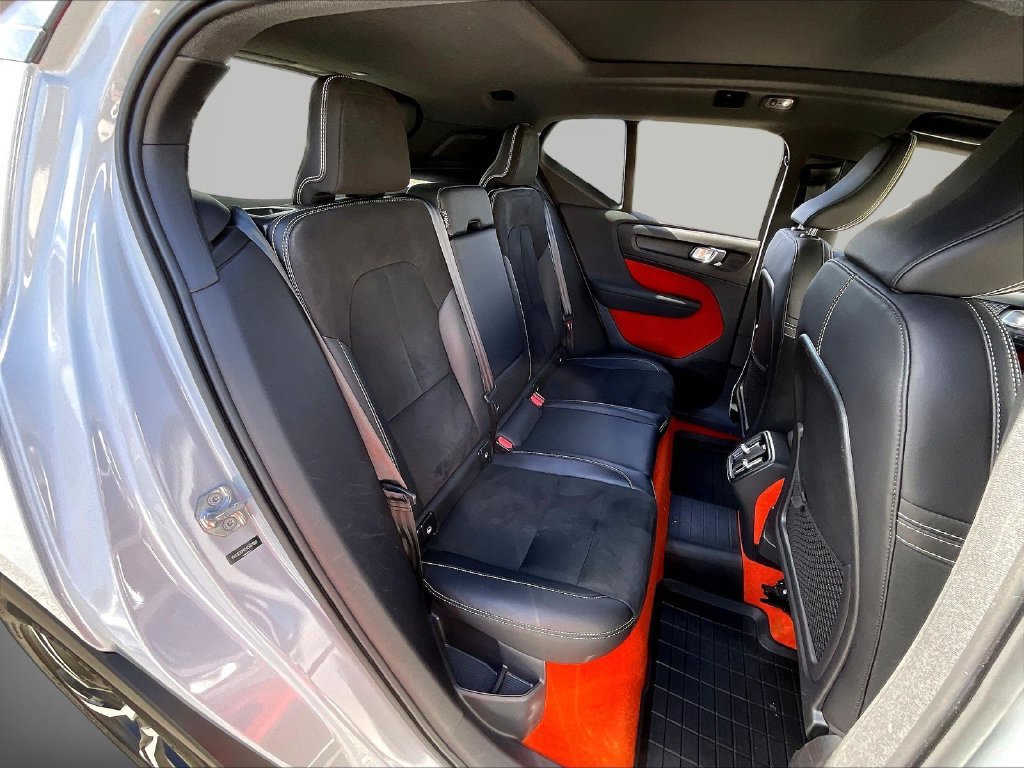 Used 2021 Volvo XC40 T5 R-Design AWD/4WD image 24
