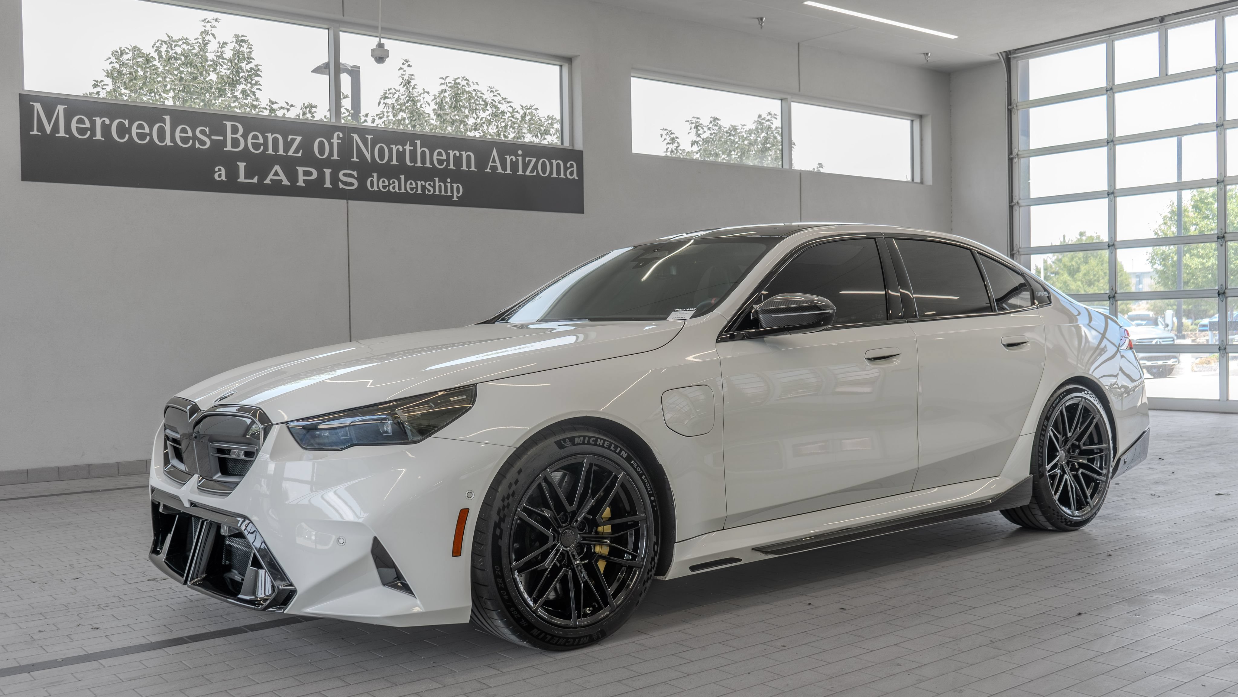 Used 2026 BMW M5 w/ Carbon Package AWD/4WD image 3