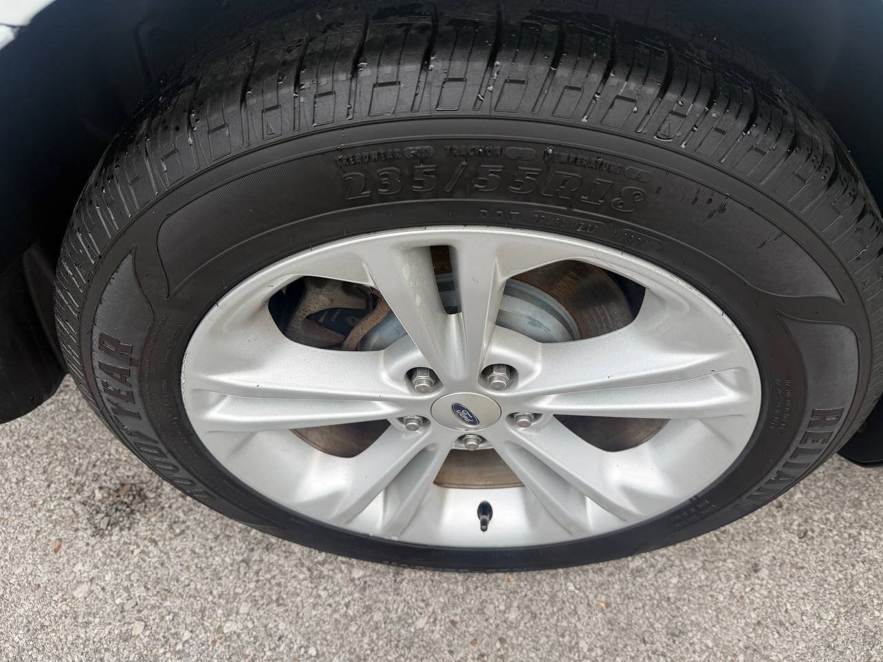 Used 2014 Ford Taurus SEL AWD/4WD image 35