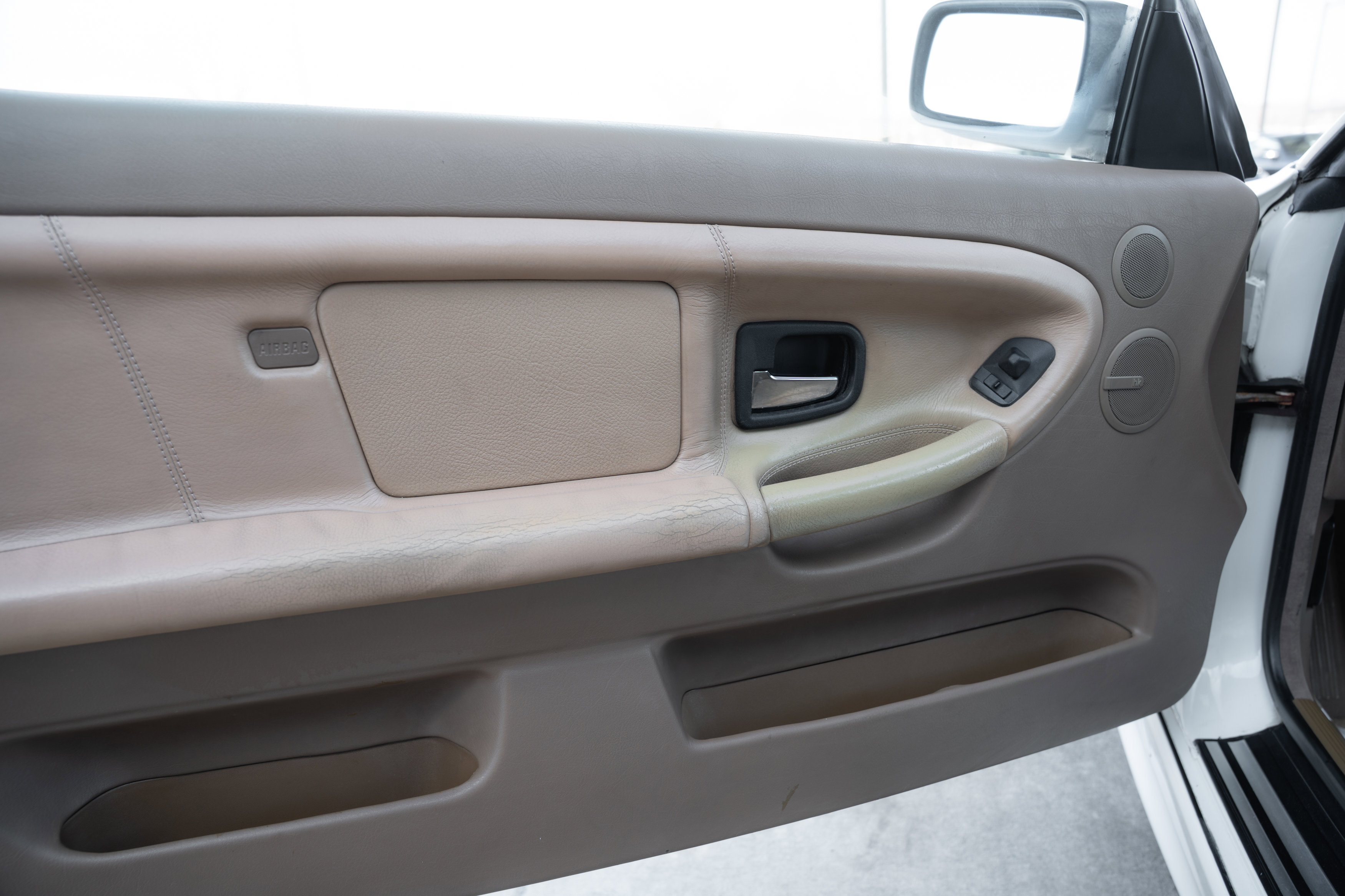 Used 1999 BMW 328i Convertible image 13