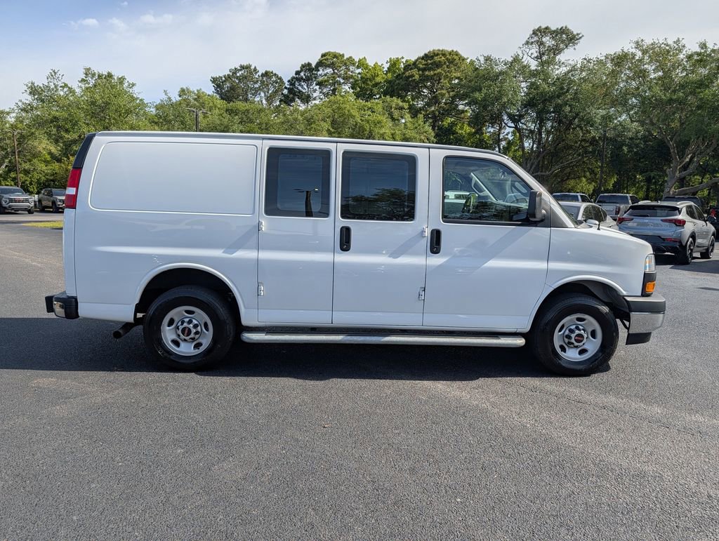 Used 2024 GMC Savana 2500 w/ Driver Convenience Package RWD image 3
