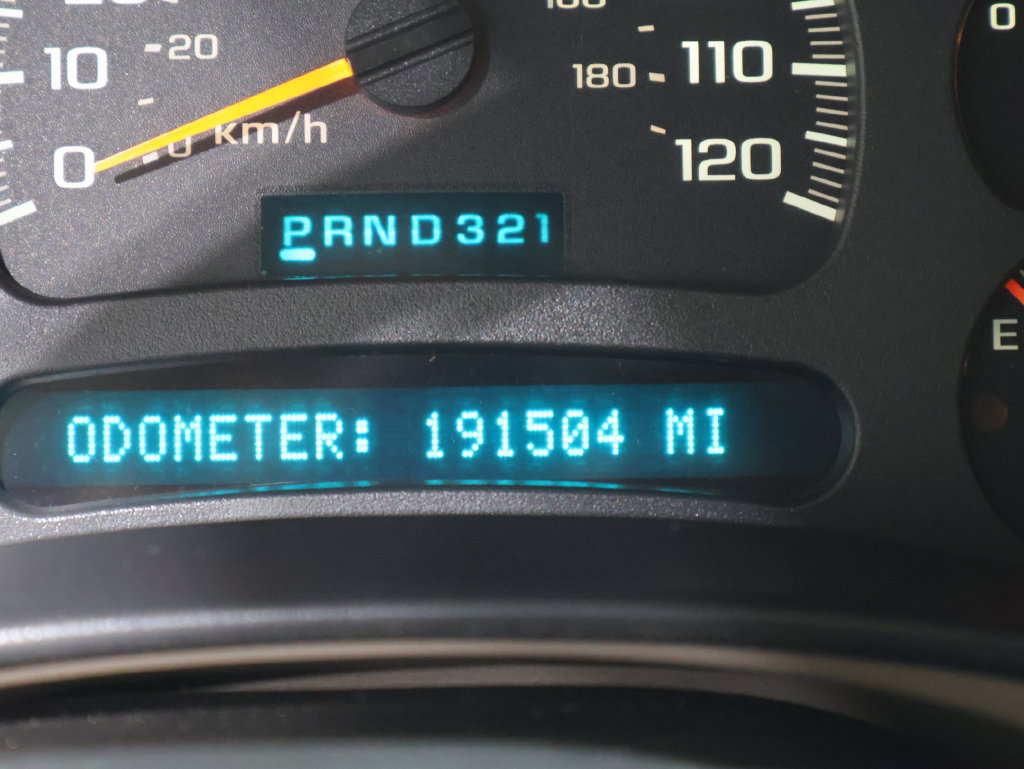 Used 2004 Chevrolet Silverado 1500 LS w/ Light Duty Power Package AWD/4WD image 30