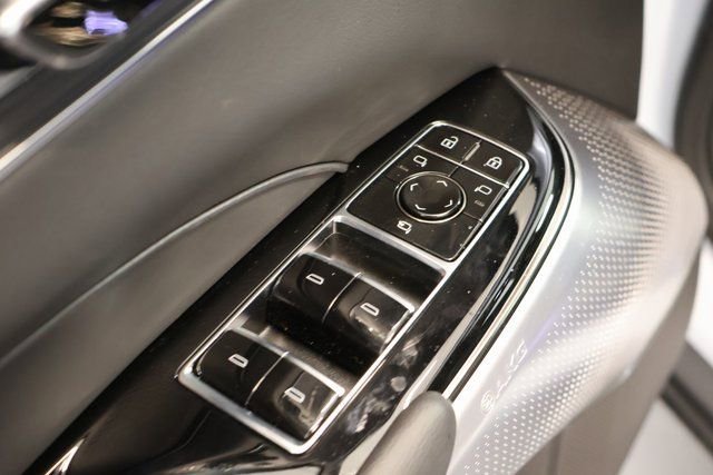 New 2026 Cadillac Lyriq Signature Luxury image 10