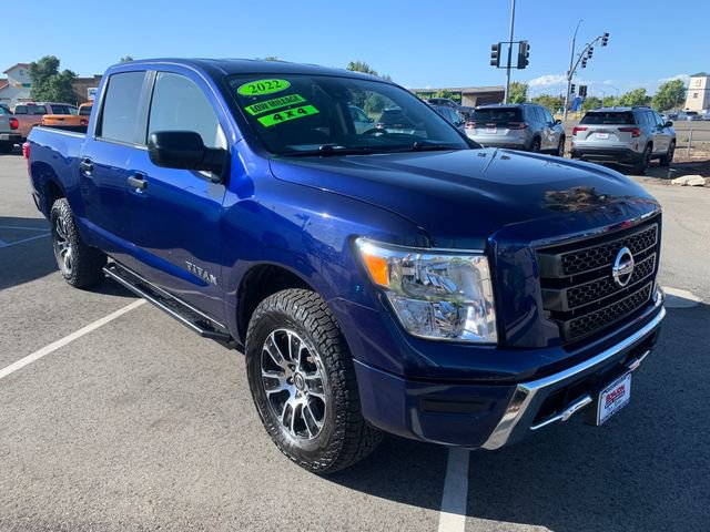 Used 2022 Nissan Titan SV AWD/4WD image 5