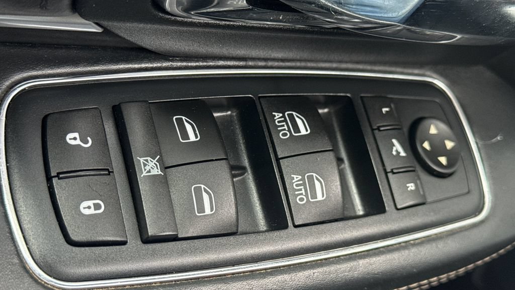 Used 2016 RAM 1500 Limited AWD/4WD image 38