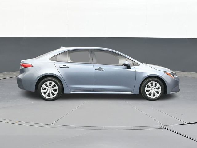 Used 2023 Toyota Corolla LE w/ Carpet Mat Package (TMS) image 16