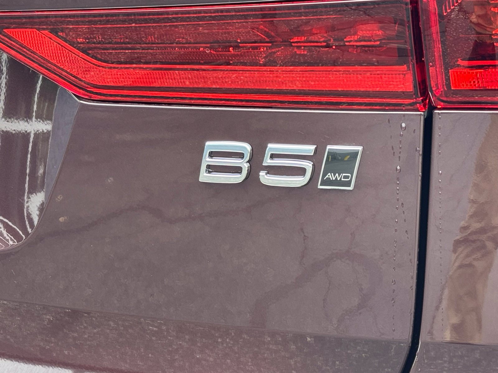 New 2026 Volvo XC60 B5 Plus w/ Protection Package Premier AWD/4WD image 48