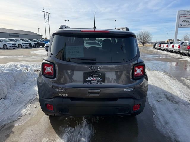 Used 2019 Jeep Renegade Latitude w/ Cold Weather Group image 7
