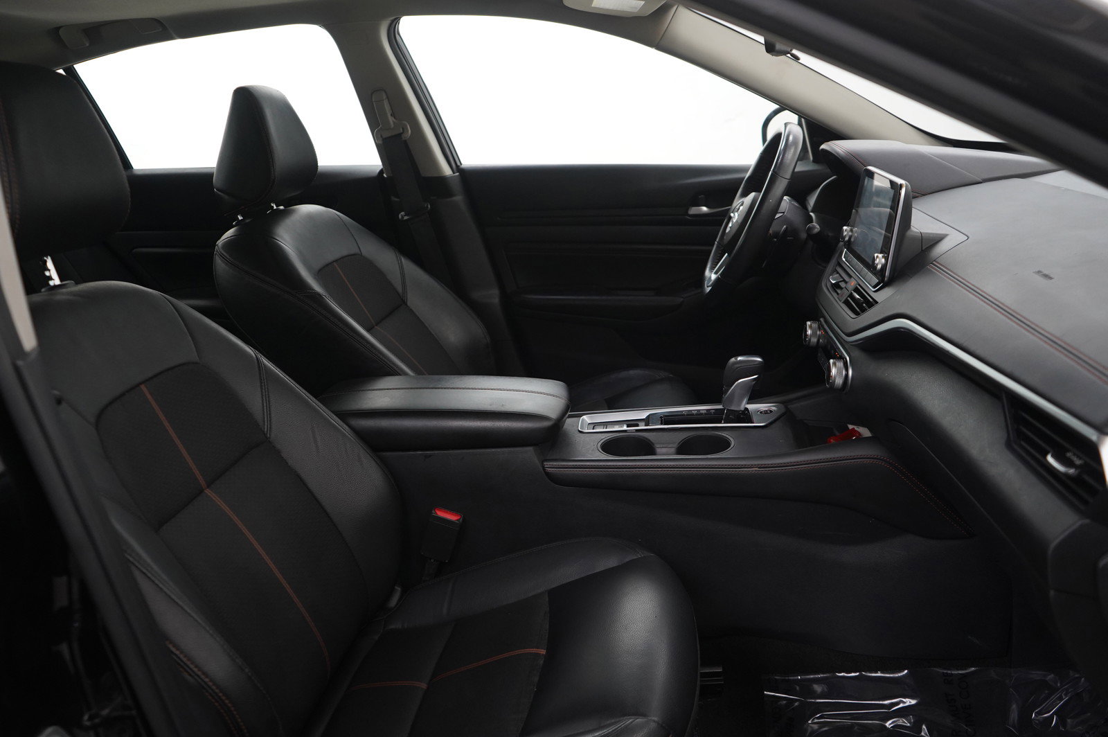 Used 2022 Nissan Altima 2.5 SR w/ Midnight Edition Package image 10