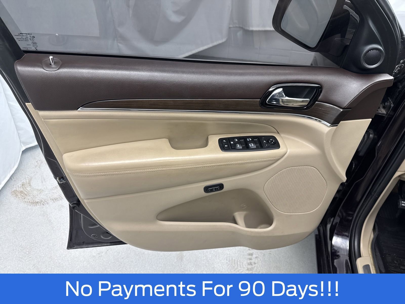 Used 2019 Jeep Grand Cherokee Overland image 13