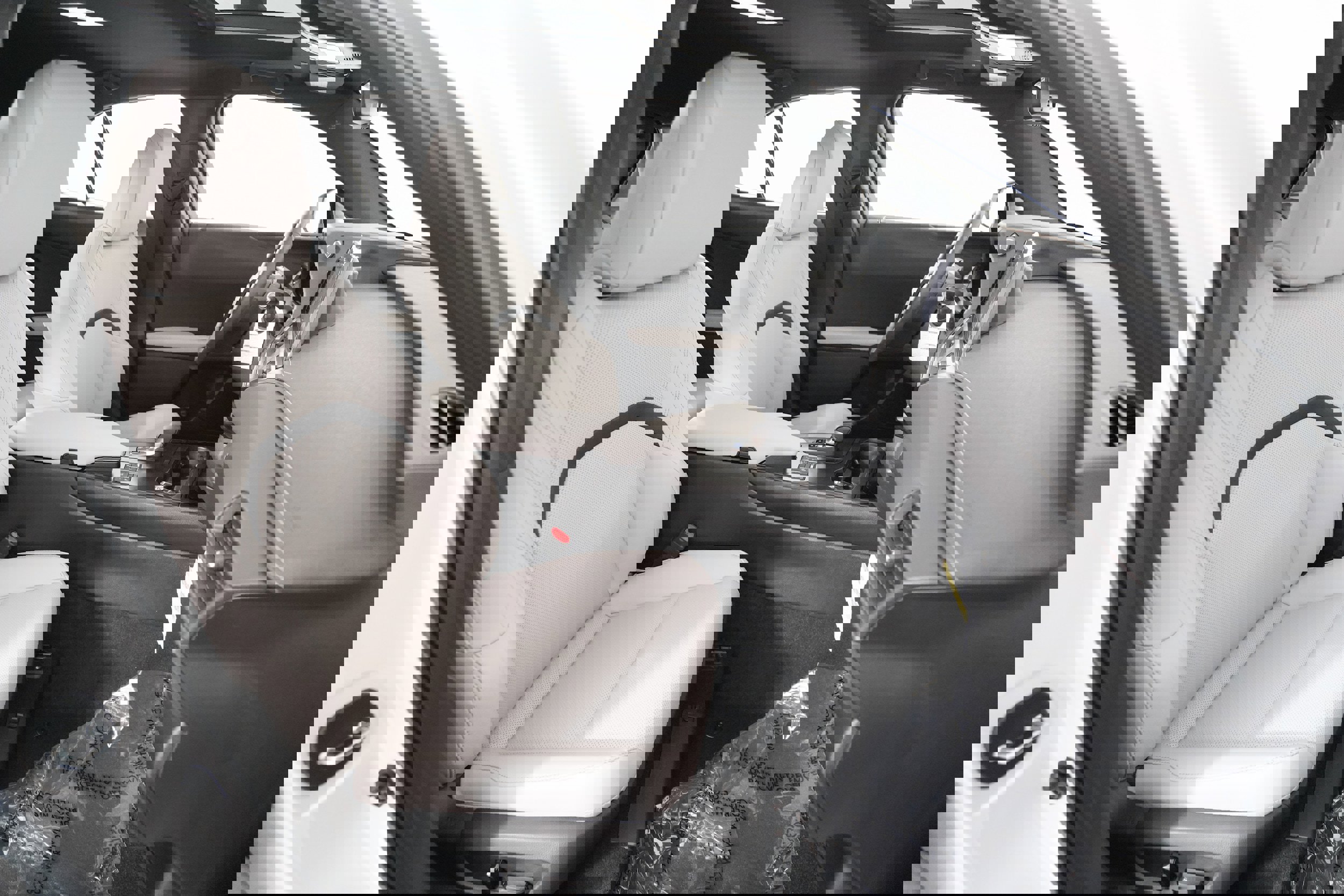 New 2025 Lexus UX 300h FWD image 17