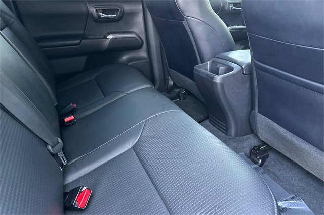 Used 2022 Toyota Tacoma Limited image 18