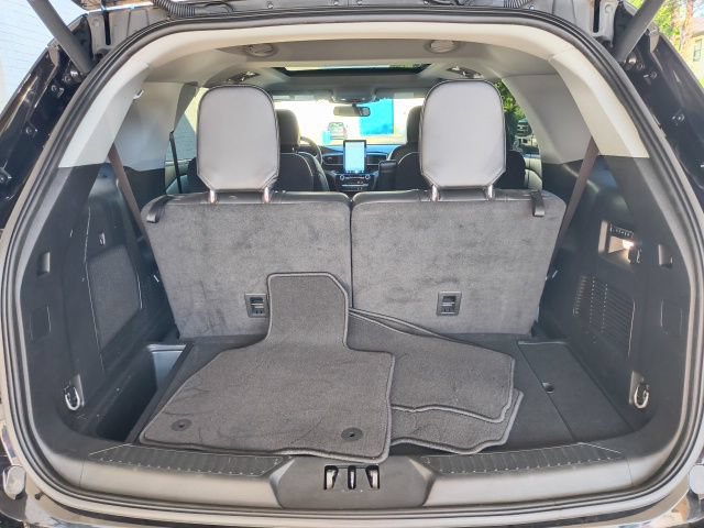Certified 2023 Ford Explorer Limited w/ Limited Technology Package AWD/4WD image 36