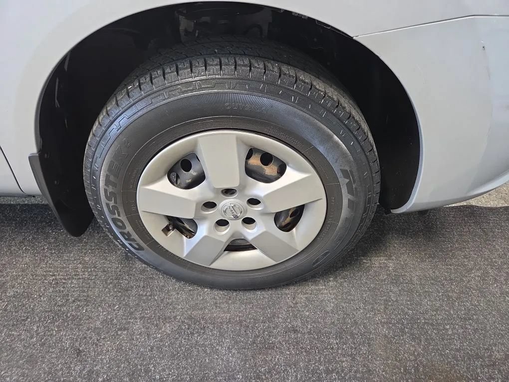 Used 2015 Nissan Rogue S FWD image 13