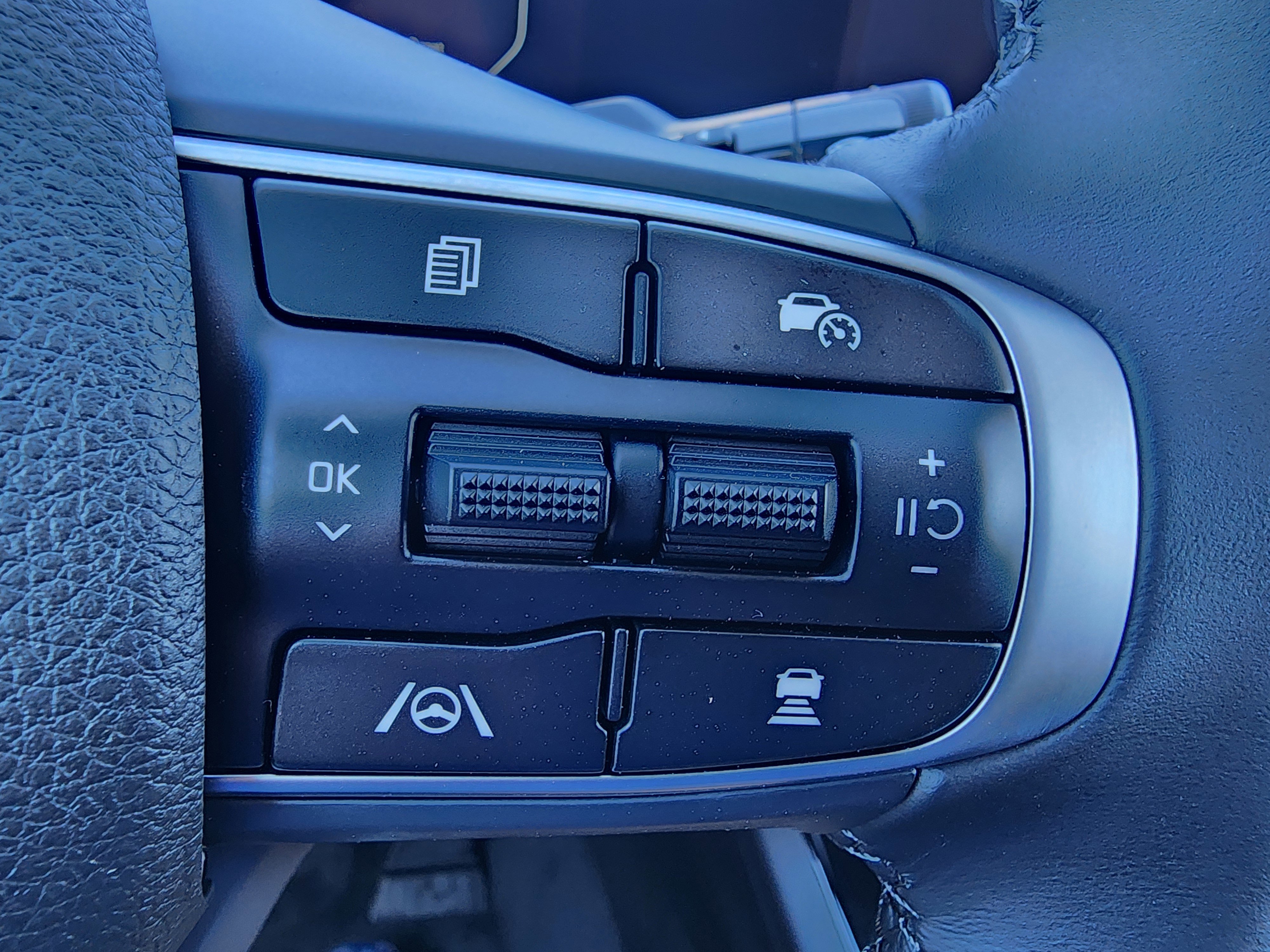 New 2026 Kia K5 EX image 16