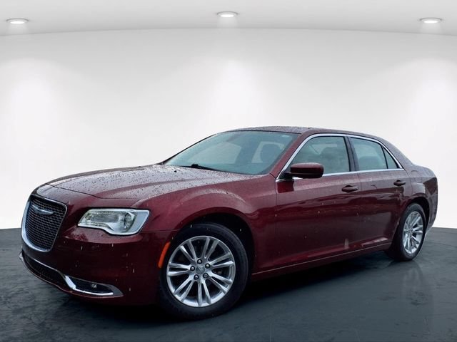Used 2020 Chrysler 300 Touring L w/ Quick Order Package 2EF RWD image 2