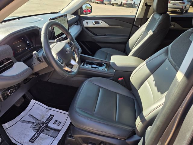 Used 2025 Ford Explorer Active w/ Active Comfort Package image 24