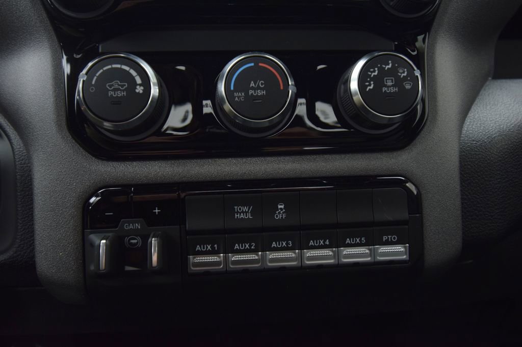 New 2026 RAM 3500 Tradesman image 20