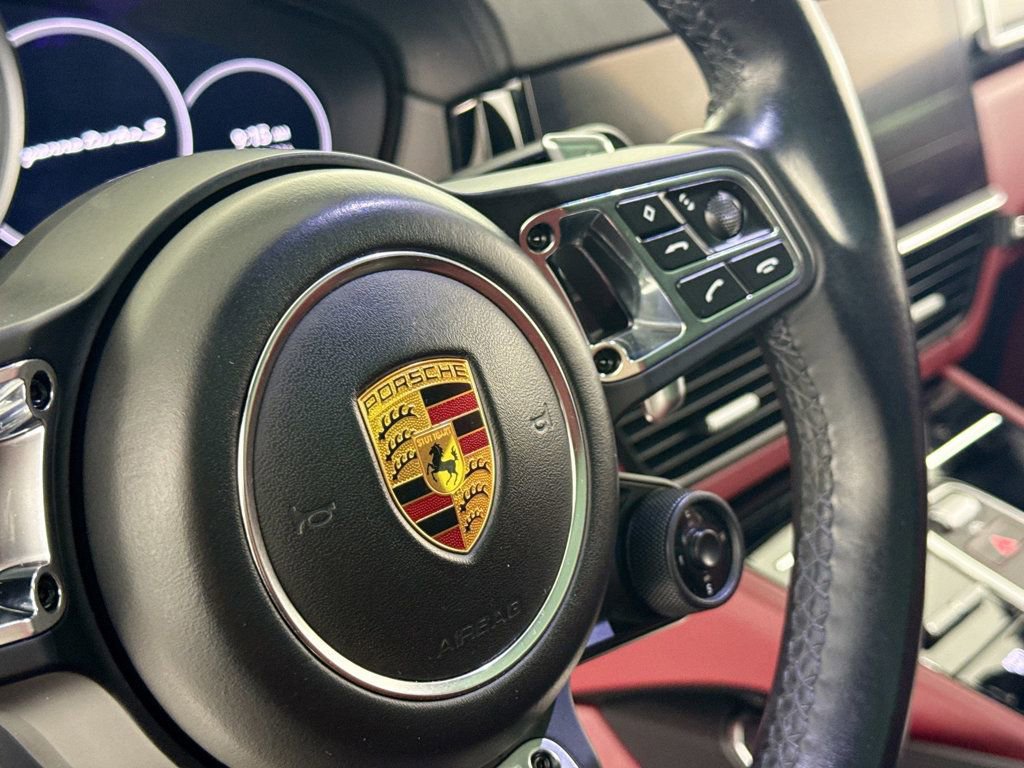 Certified 2022 Porsche Cayenne Turbo S image 19