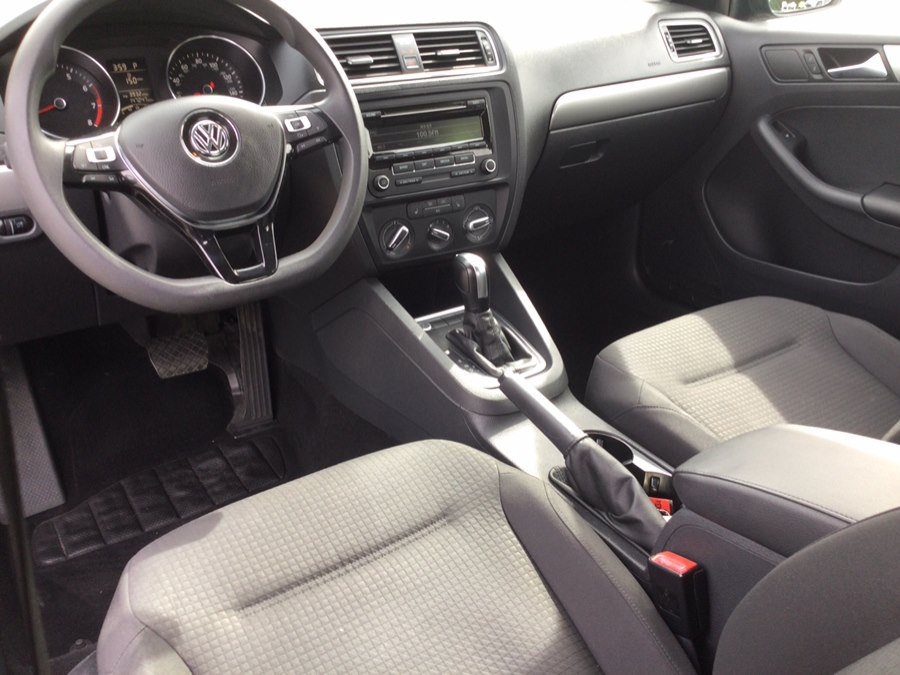 Used 2015 Volkswagen Jetta SE FWD image 17