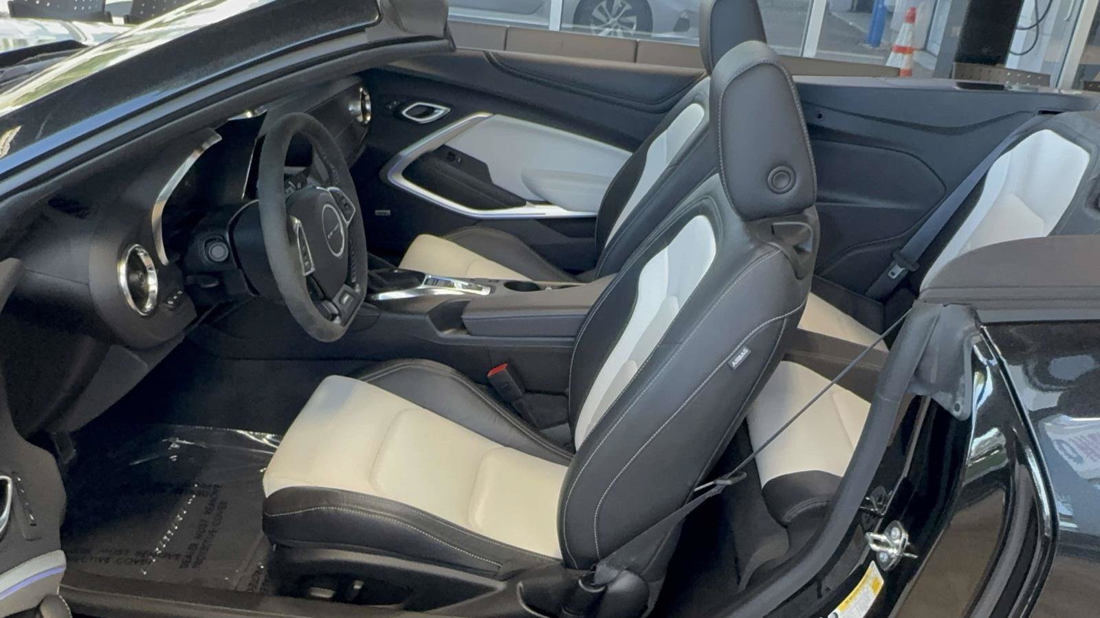 Used 2024 Chevrolet Camaro LT RWD image 20