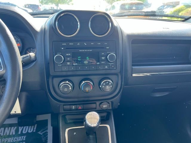 Used 2017 Jeep Patriot Sport FWD image 12