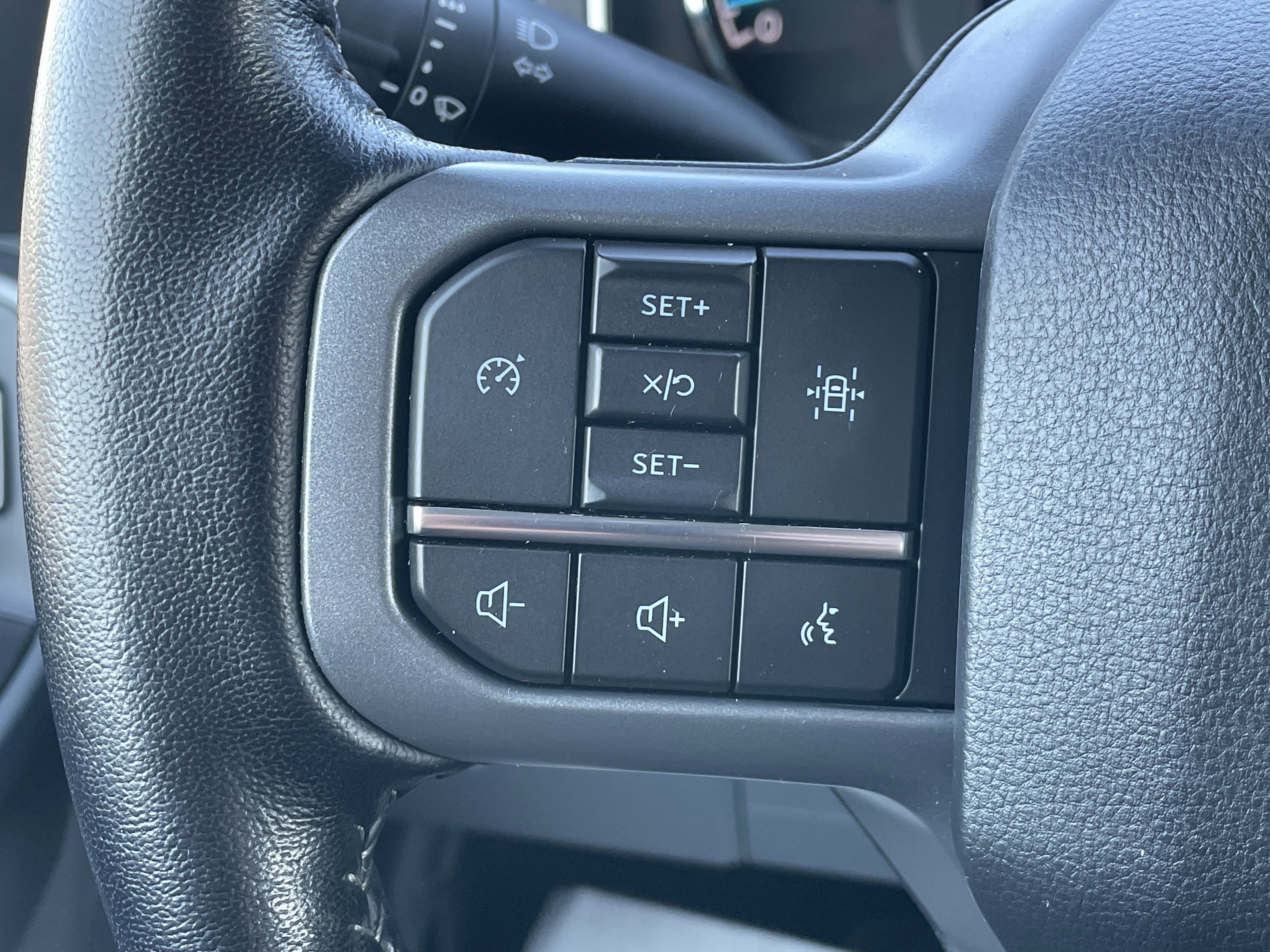 Used 2022 Ford F150 XLT w/ Equipment Group 302A High image 19