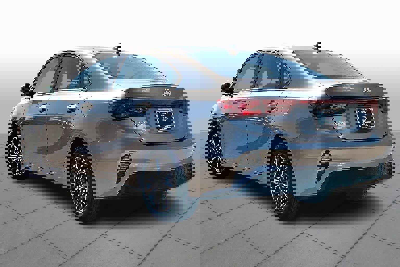 Used 2022 Kia Forte LXS image 12