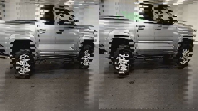 Used 2024 Toyota Tacoma SR image 9