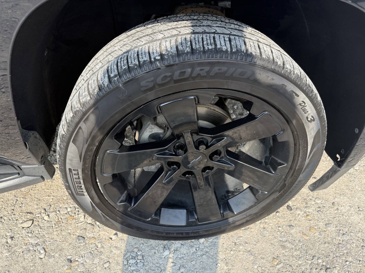 Used 2018 Chevrolet Tahoe LS AWD/4WD image 12