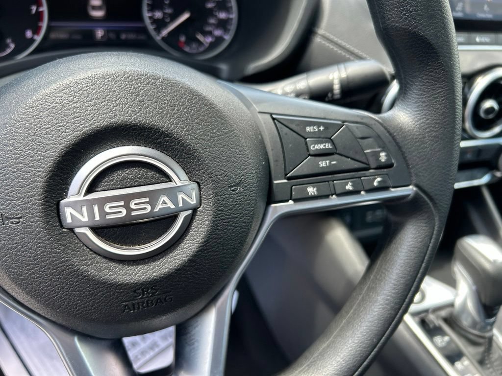 Used 2024 Nissan Sentra SV FWD image 26