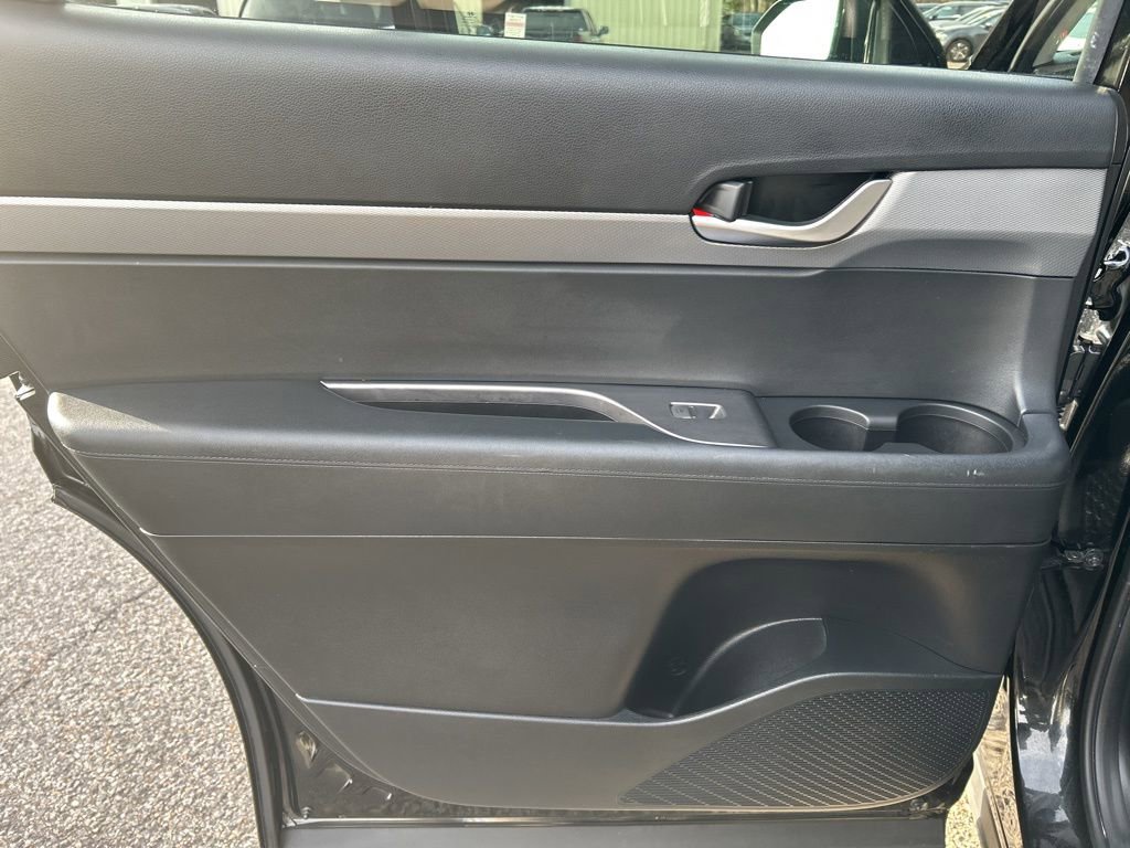 Used 2022 Hyundai Palisade SE image 21