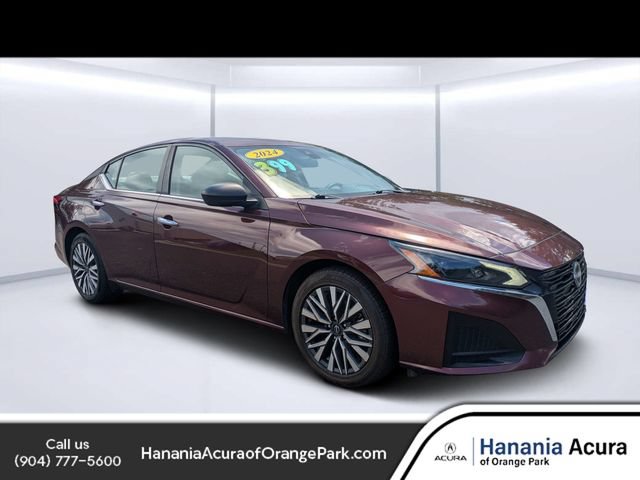 Used 2024 Nissan Altima 2.5 SV