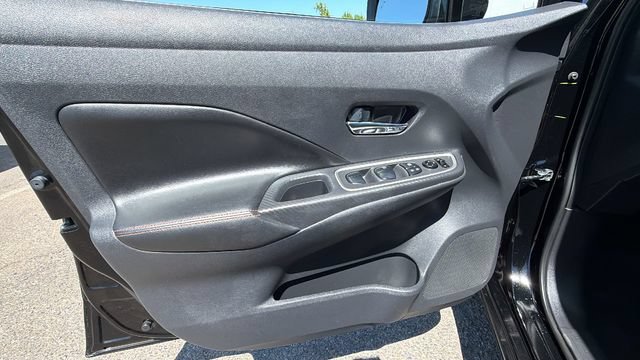 Used 2020 Nissan Versa SR FWD image 19