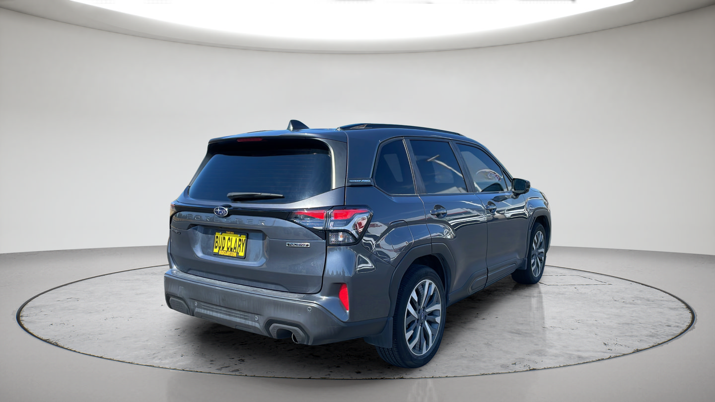 Used 2025 Subaru Forester Touring AWD/4WD image 15