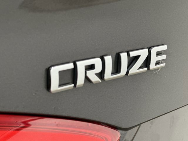 Used 2017 Chevrolet Cruze LT image 26