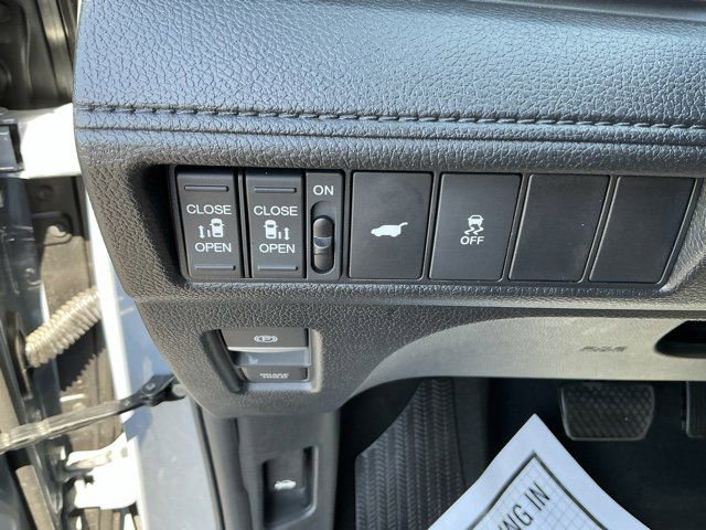 Used 2025 Honda Odyssey Sport-L image 23