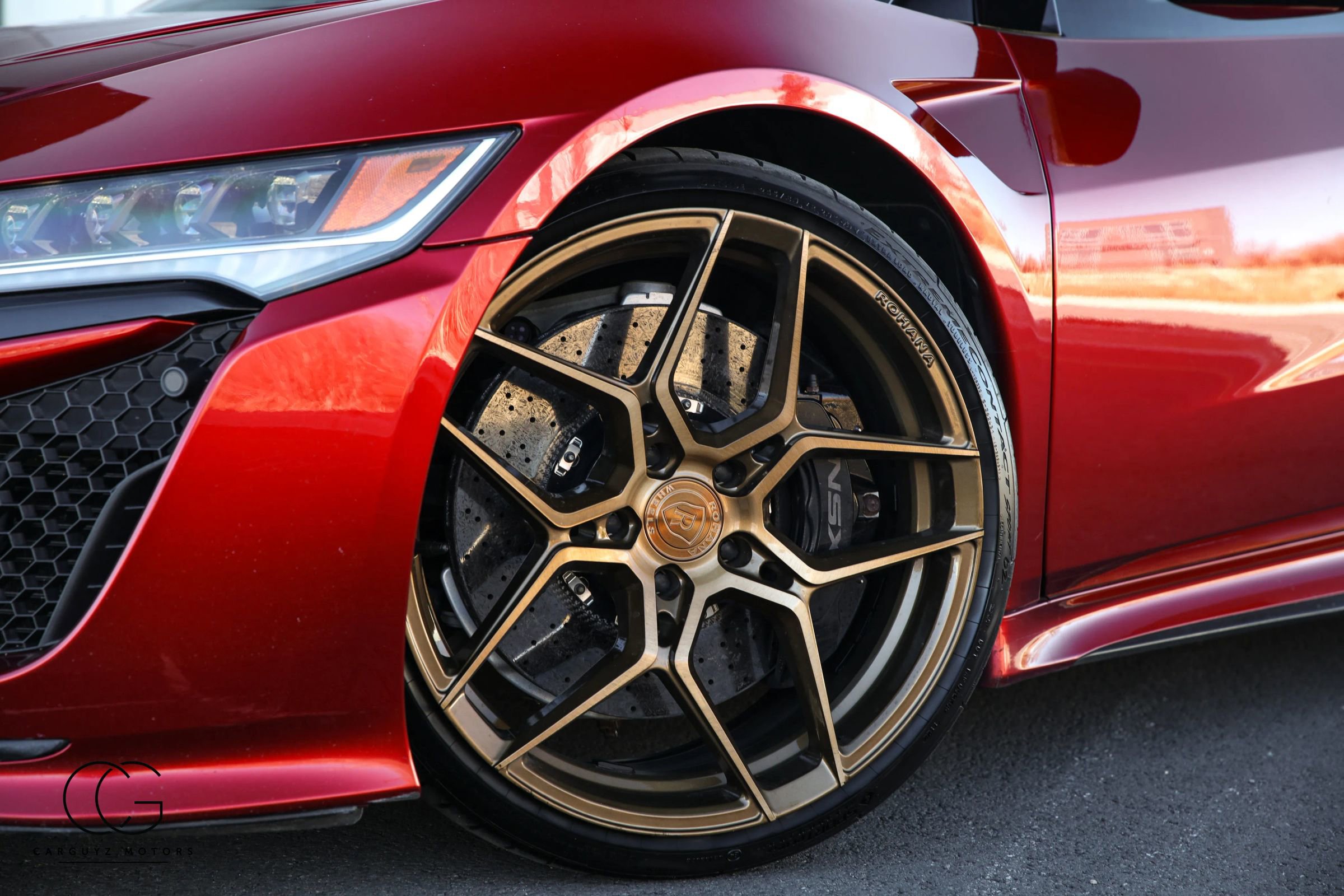 Used 2017 Acura NSX image 9